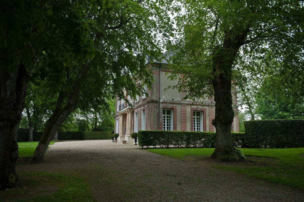 Chateau De Maillot Bonneville-la-Louvet Exterior foto