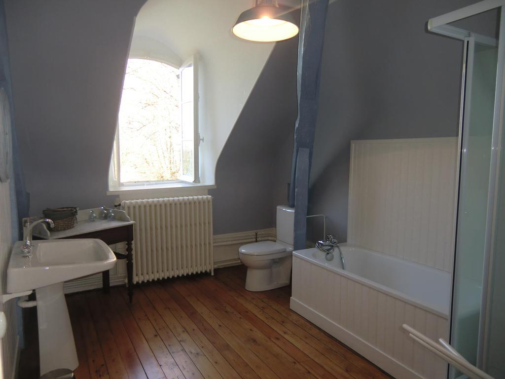 Chateau De Maillot Bonneville-la-Louvet Quarto foto